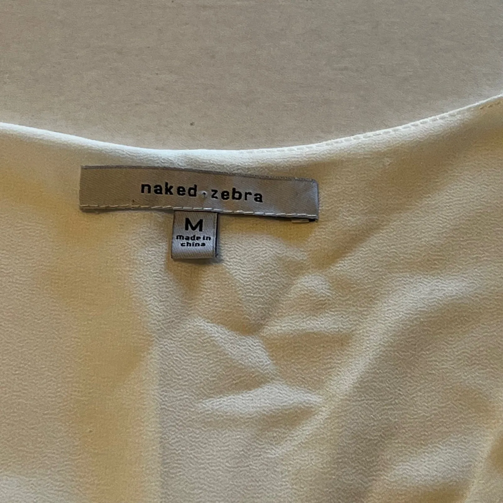 Naked Zebra white womens sleeveless blouse front zipper detail v-neck medium‎ M - Image 8