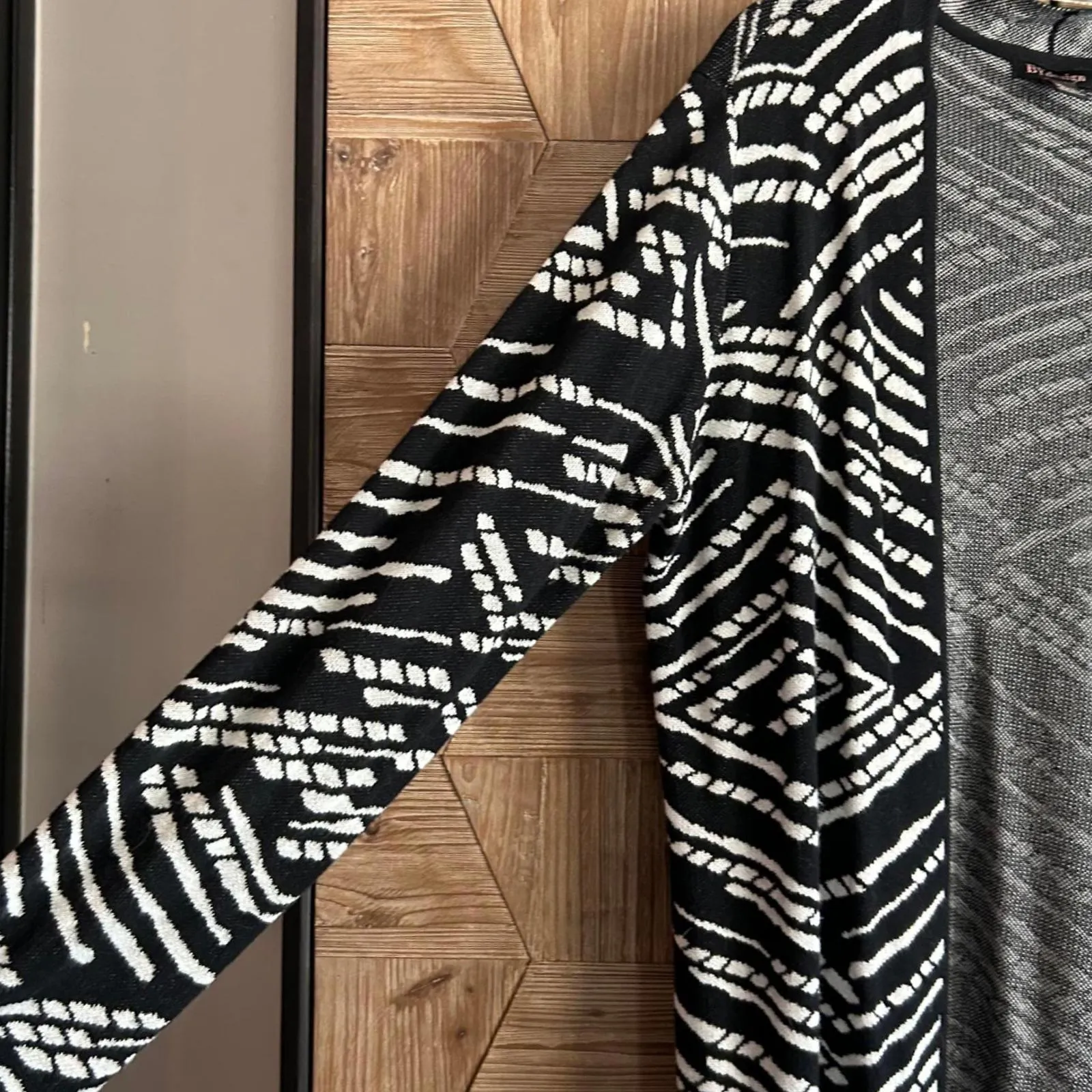 BY Design Women's Black and White Patterned Sweater Cardigan, Size L Size L - Image 2