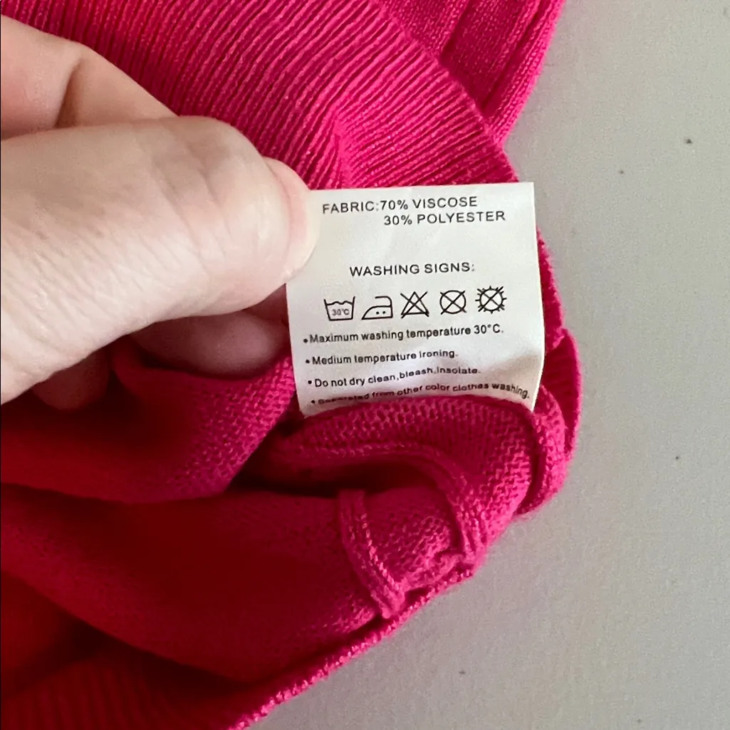 Urban Coco Cable Knit Cardigan Sweater Hot Pink Size Medium - Image 6