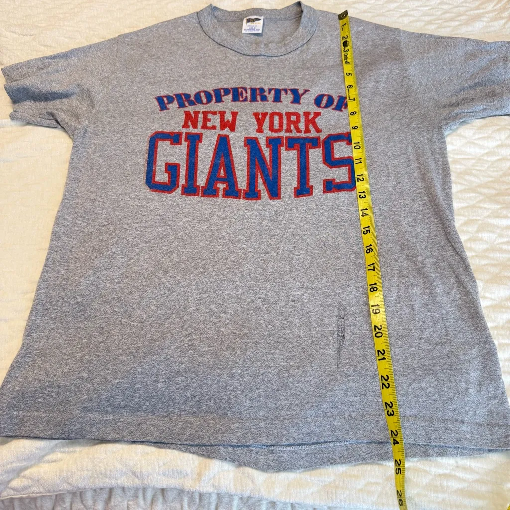 FLAWED Vintage Single Stitch Trench New York Giants T Shirt Sz LRG Fits Smaller Gray - Image 9