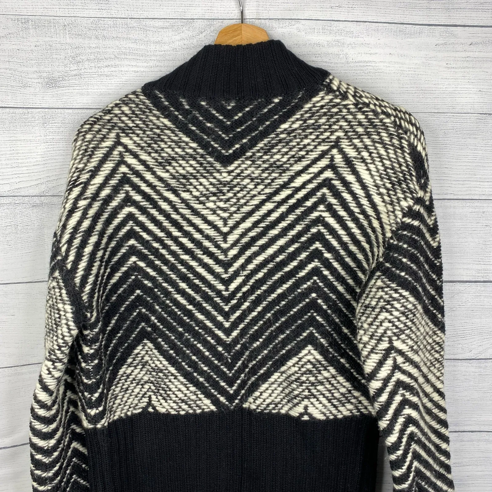 Valentino Roma NEW OLD STOCK Wool Angora Chevron Sweater Cardigan 42 10 FLAWS Black - Image 8