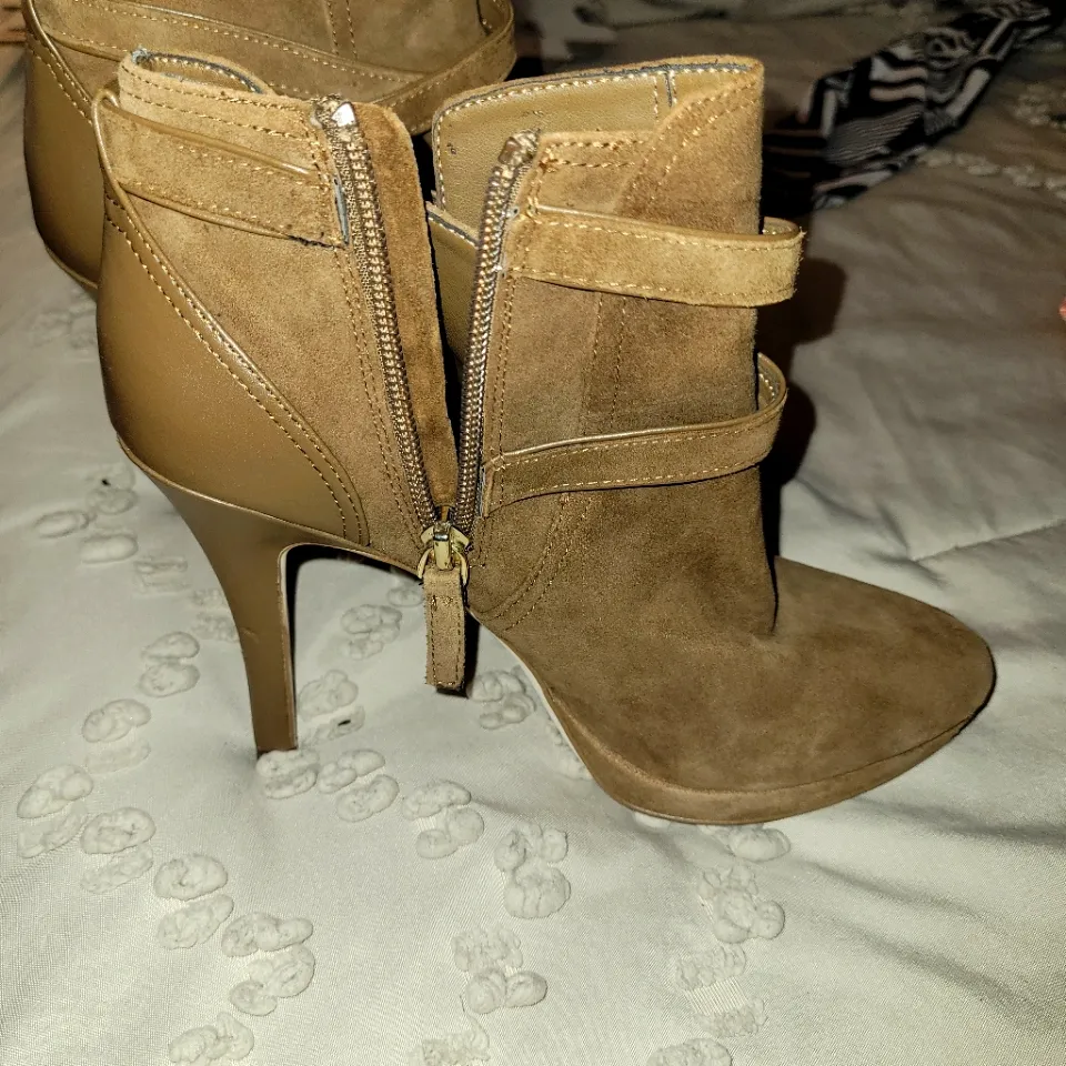 White House Black Market Brown Heeled Boots - Image 3