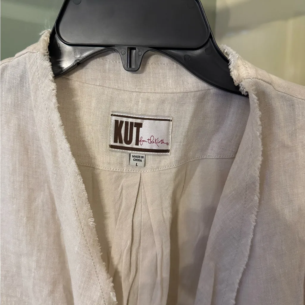 Kut from the Kloth Cream Linen Jacket - Image 2