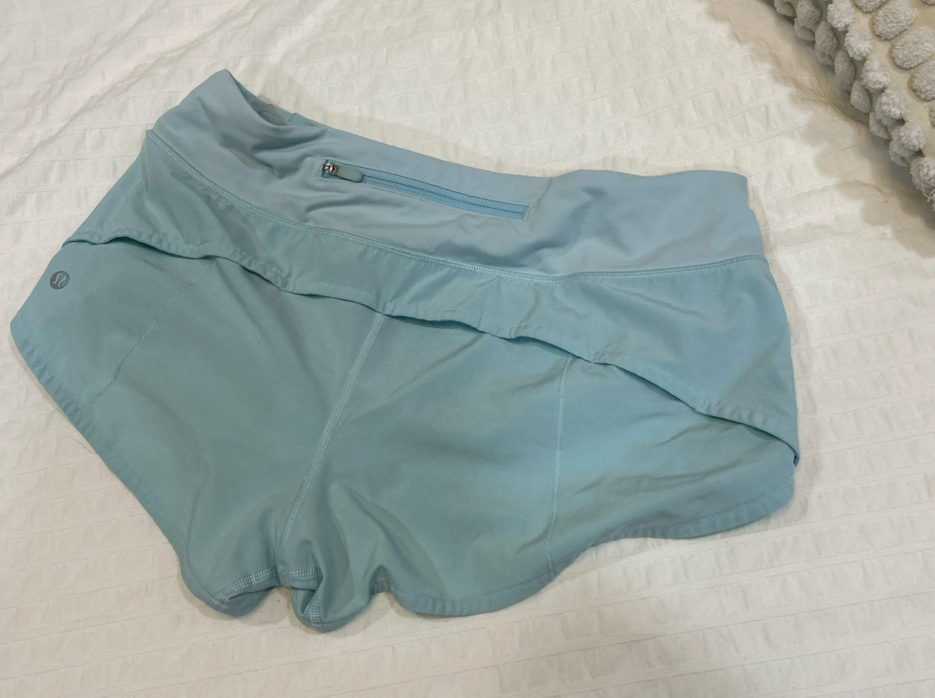 Hotty Hot Short 2.5” - Image 2