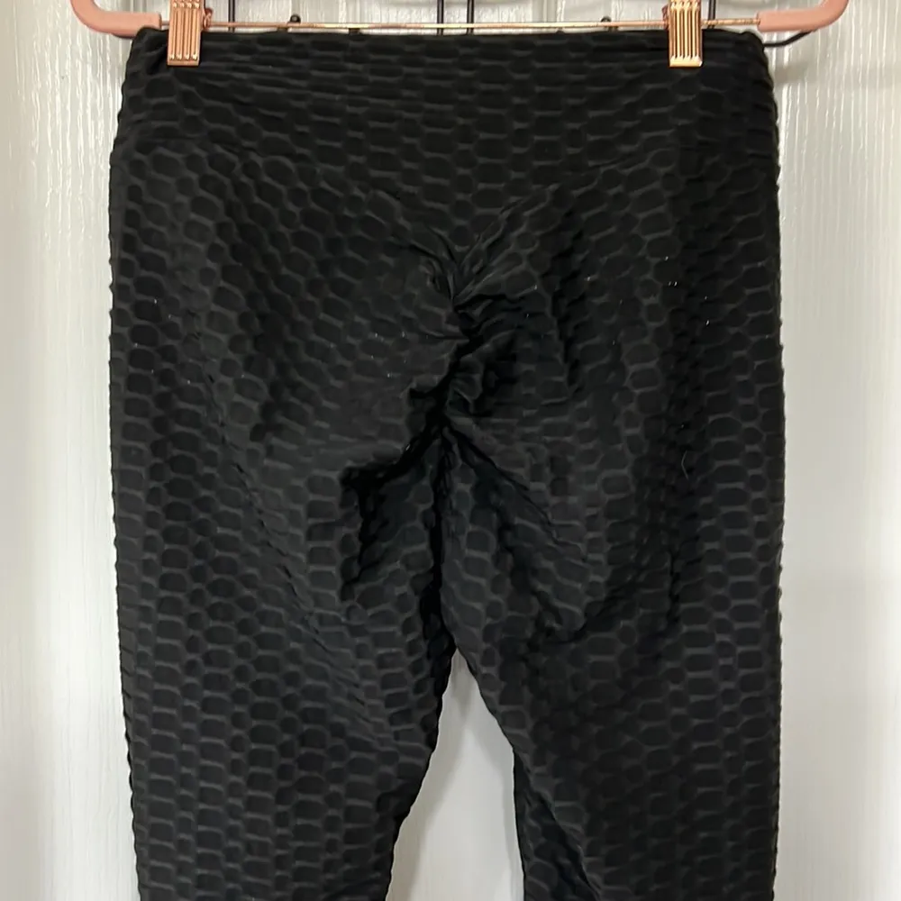 Scrunch Butt Honeycomb Leggings Size L Black Size L - Image 5