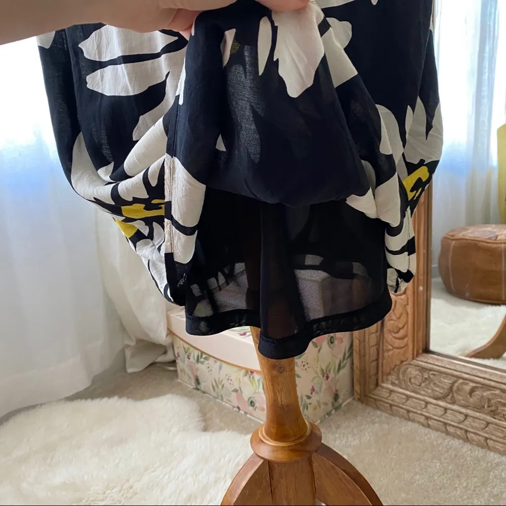 🌼Old Navy🌼Watercolor Daisy Black Strappy Dress - Image 8