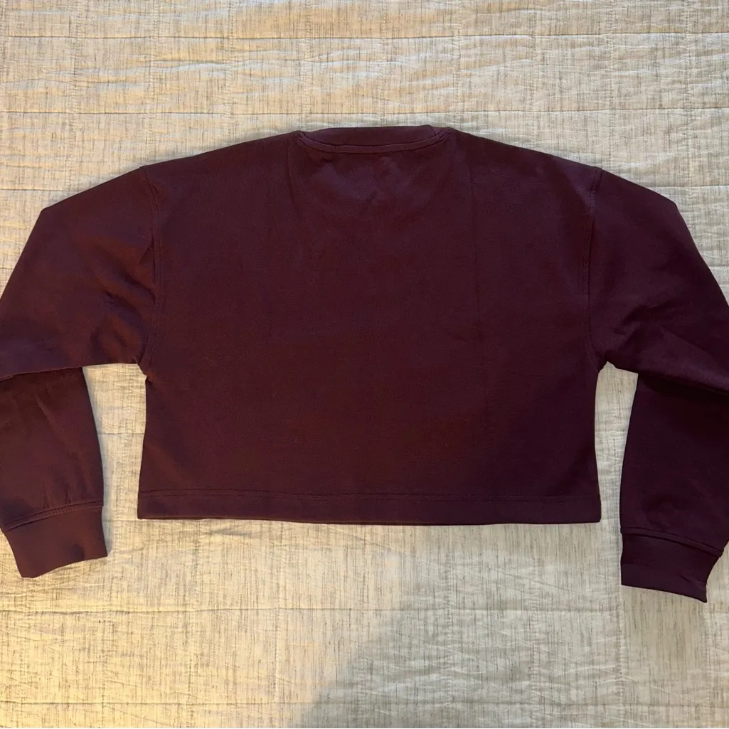 Old Navy Burgundy Graphic Sweatshirt - Image 4