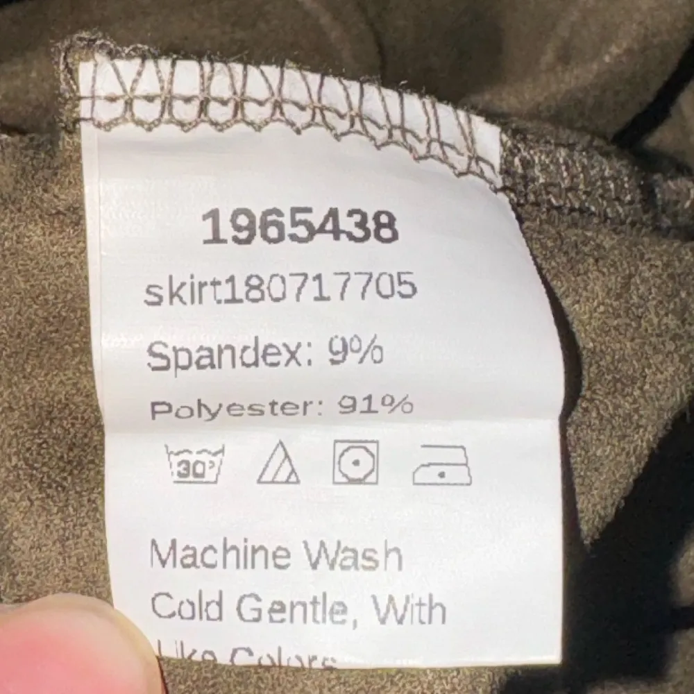 Green Suede Bodycon Skirt by Shein - Size Small - Image 7