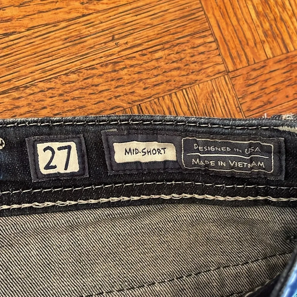 Miss Me  Blue MID SHORT Denim Shorts size 27 - Image 3