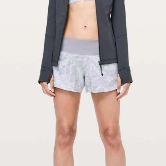 Lululemon Run Times 4” Shorts II in Washed Marble Alpine White Silverscreen - Image 2