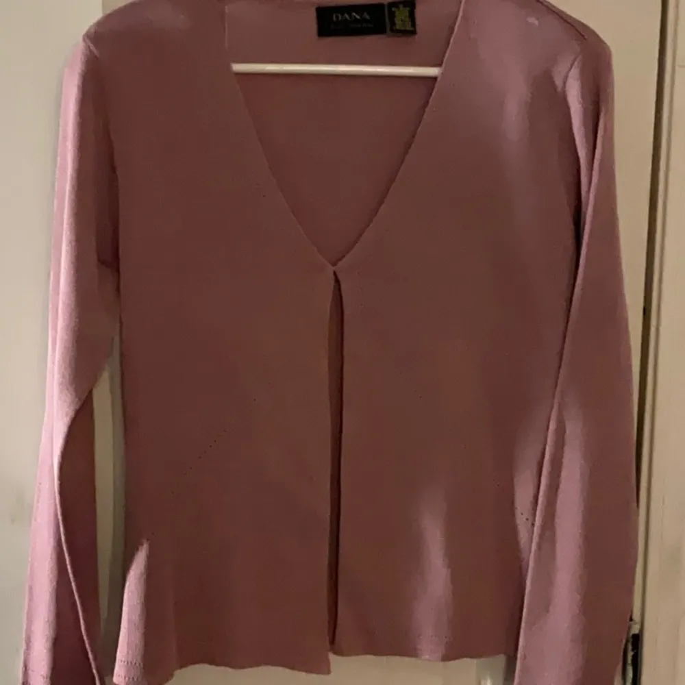 Dana Buchman Medium Blush Pink Cardigan Sweater V Neck Knit Top Office SZ M NWOT - Image 3