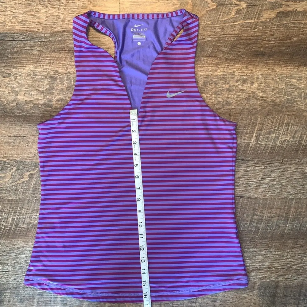 Nike Golf/Tennis/Pickleball Sleeveless Dri-Fit Purple Striped Top Women’s Large - Image 4