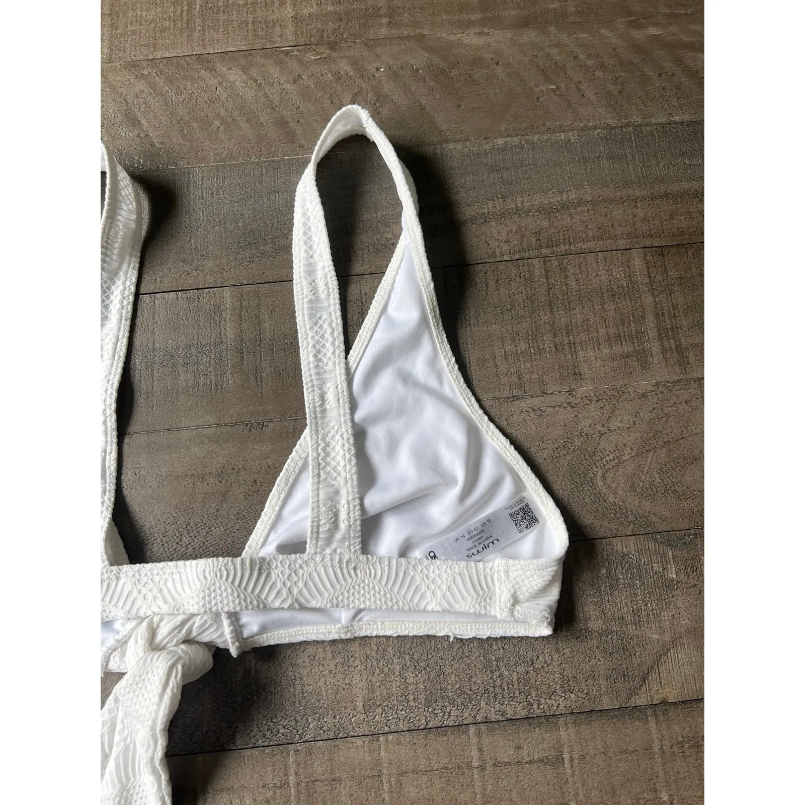 ASOS Women's Triangle White Crochet Pattern Front Tie‎ Bikini Top Size 10 - Image 7