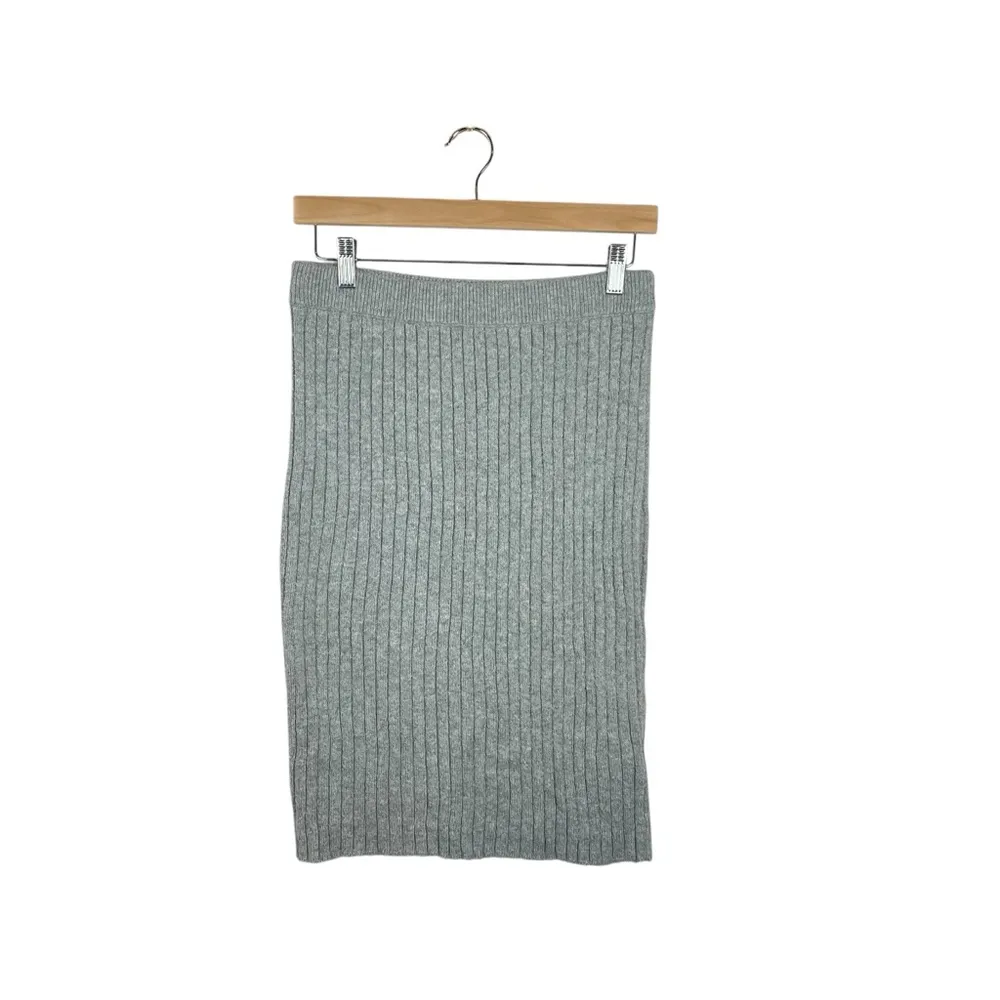 Leith Women’s Ribbed Knit Sweater Midi Skirt in Grey Size M - Image 2