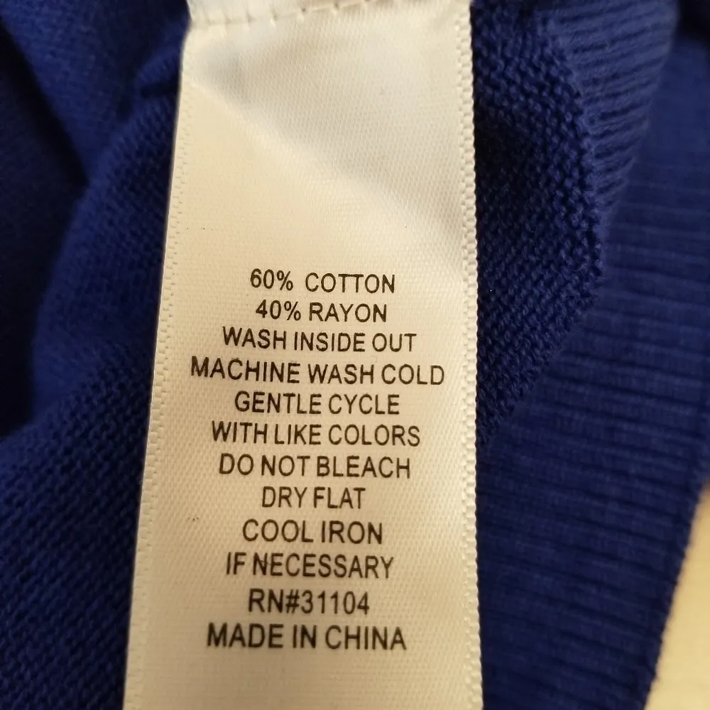 {M} NWT Kim Roger's Christmas Tree Sweater Ugly Christmas Sweater Presents - Image 12