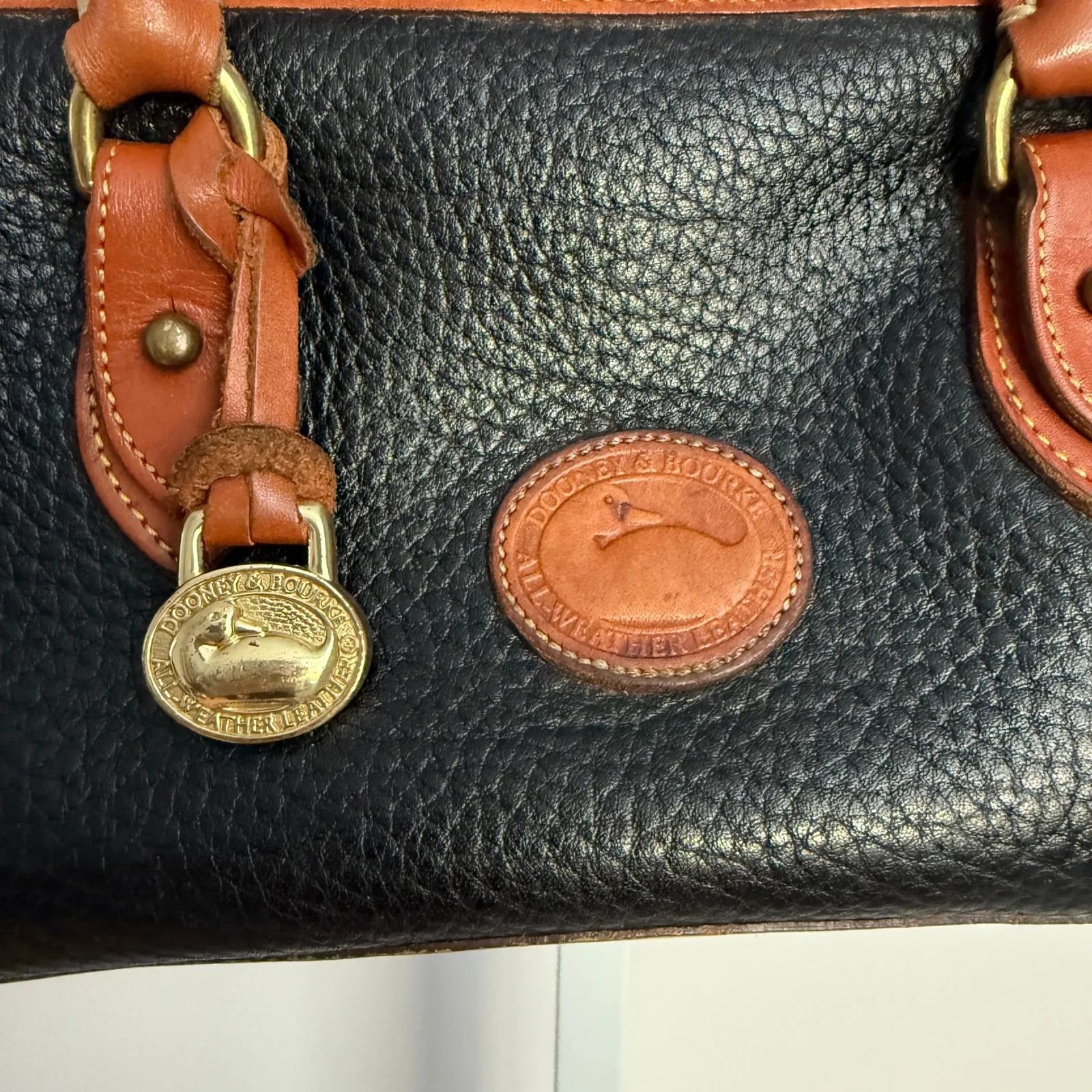 Dooney &‎ Bourke All Weather Leather Satchel Black Brown Vintage Handbag - Image 2