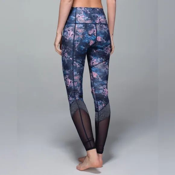Lululemon If You're Lucky Full On Luxtreme
Moody Mirage Bark Berry Navy Leggings - Image 2