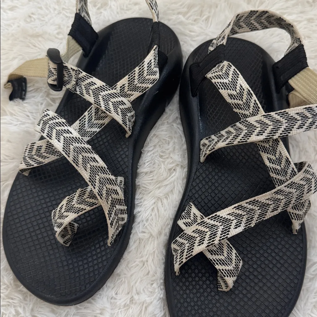 Chaco Women’s 8.5 Z Strap Sport Sandals J106564 Black Tan Hiking Walking - Image 2