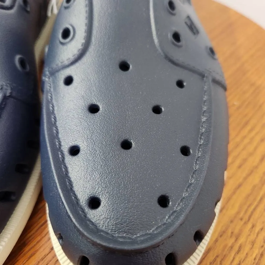 Sperry Women's Navy Float Boat Shoes with Faux Fur Lining Size 8 NWOT - Image 4