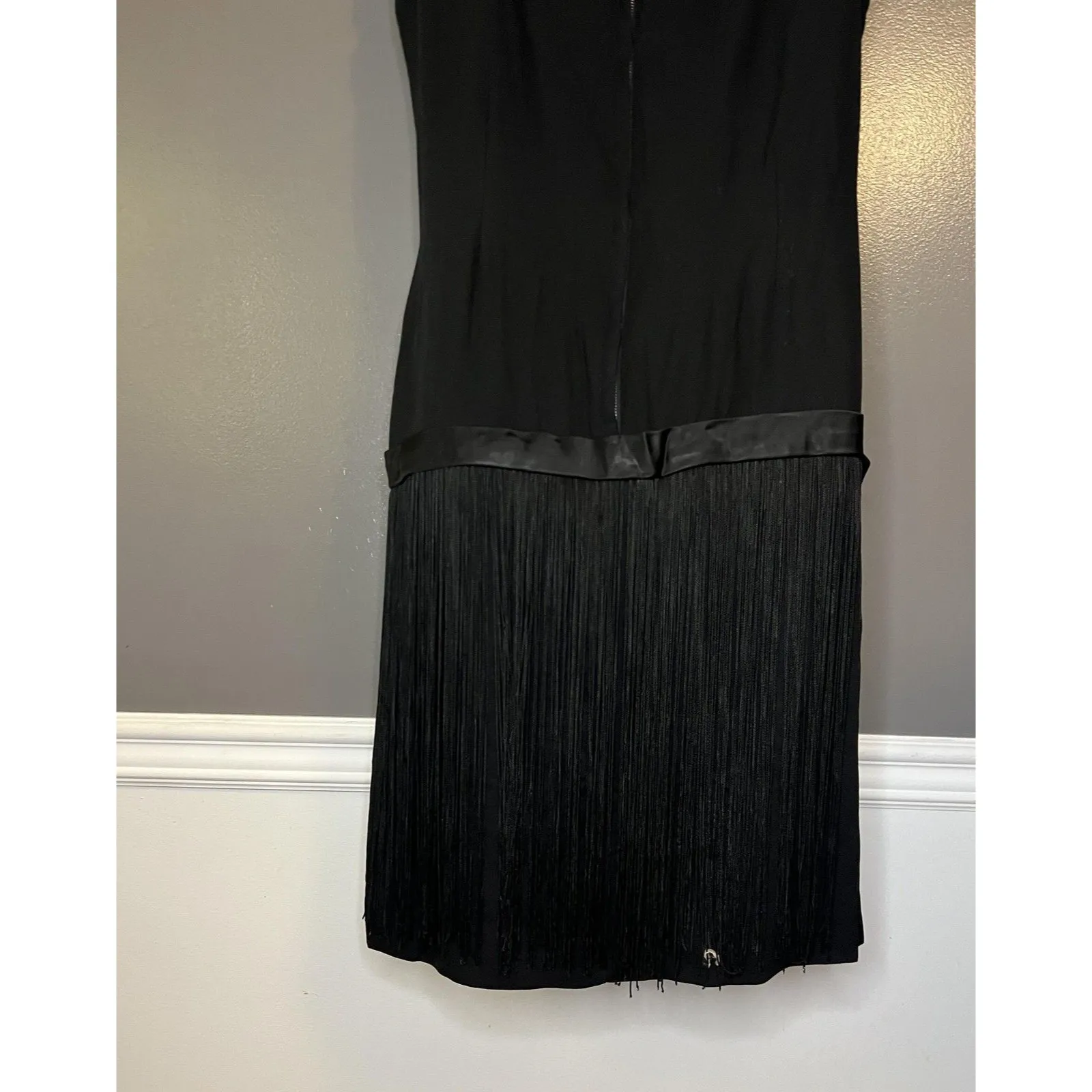 Vintage Flapper Dress Womens Large 20s Gatsby Sleeveless Fringe Beaded Accent Black - Image 10