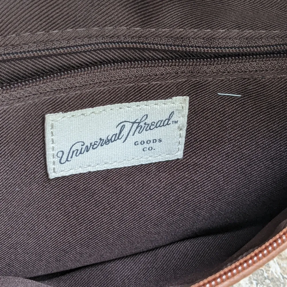 Universal Threads Waist Purse - Image 7