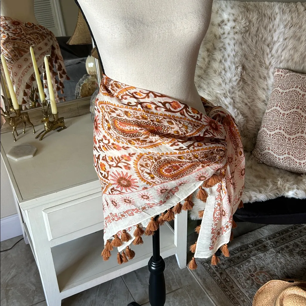 Spartina 449 linen cream boho tassel Paisley, printed scarf shawl wrap OS - Image 10