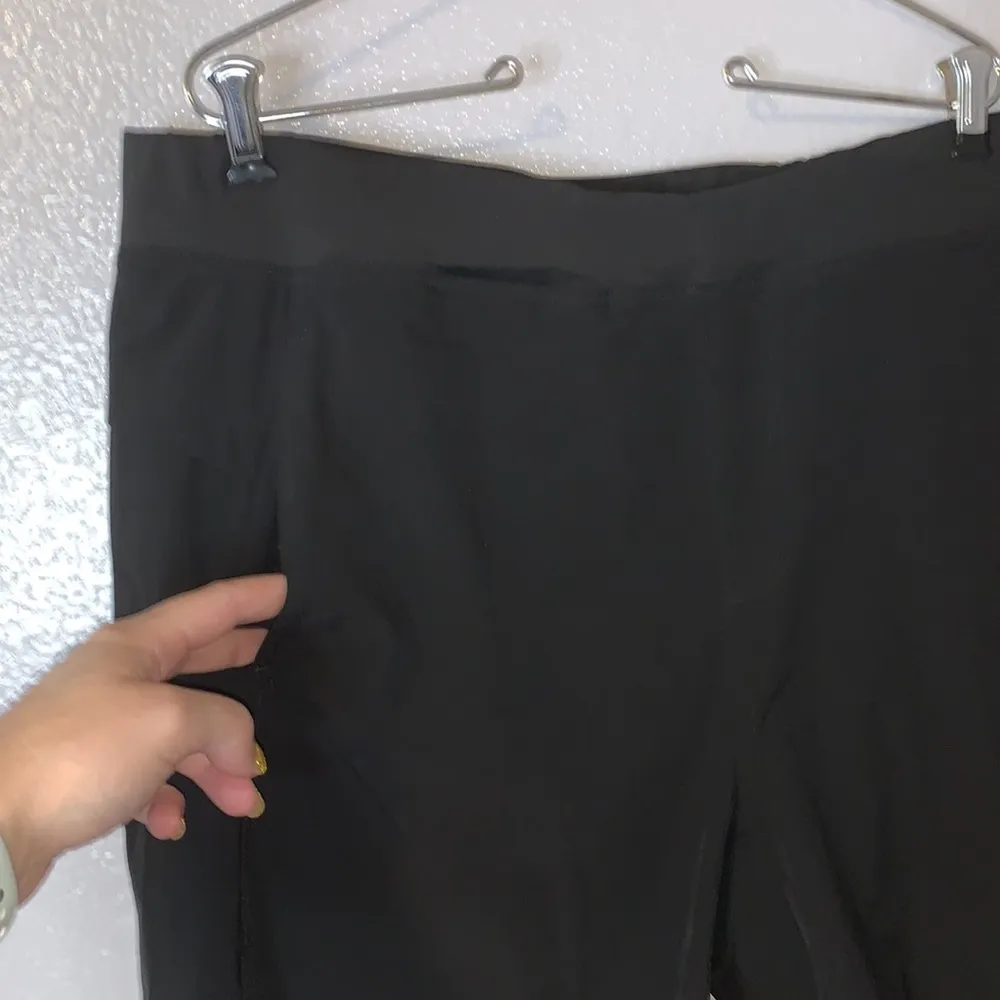 Kyodan  black workout running athletic shorts with pockets - Image 3