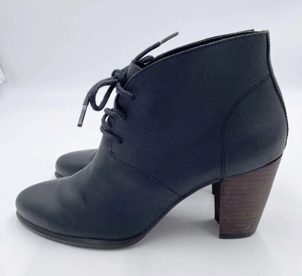 UGG Mackie Lace Up Ankle Boot Size 8.5 Block Heel Vintage Style Black Leather - Image 4