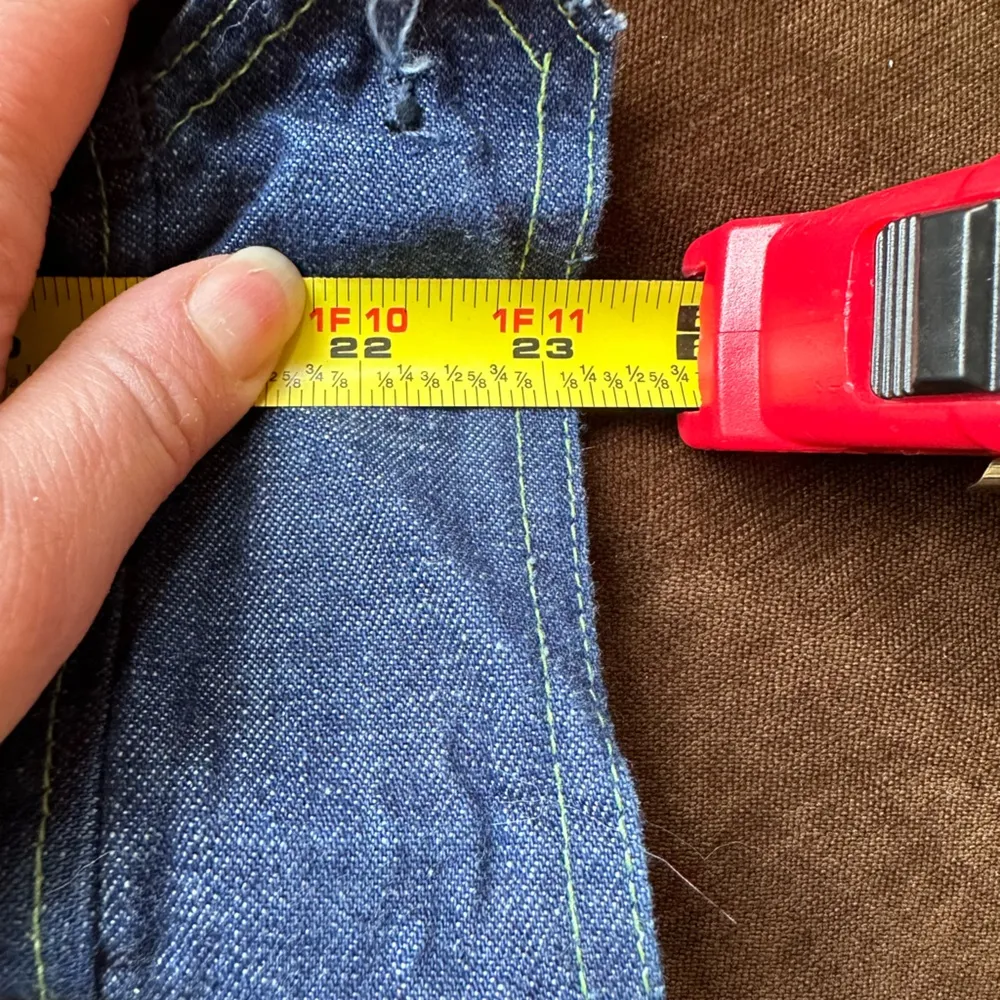No Tag Denim Tie Blue Jean Jacket With Yellow Thread Collar Button Down Sz 9/10. - Image 13