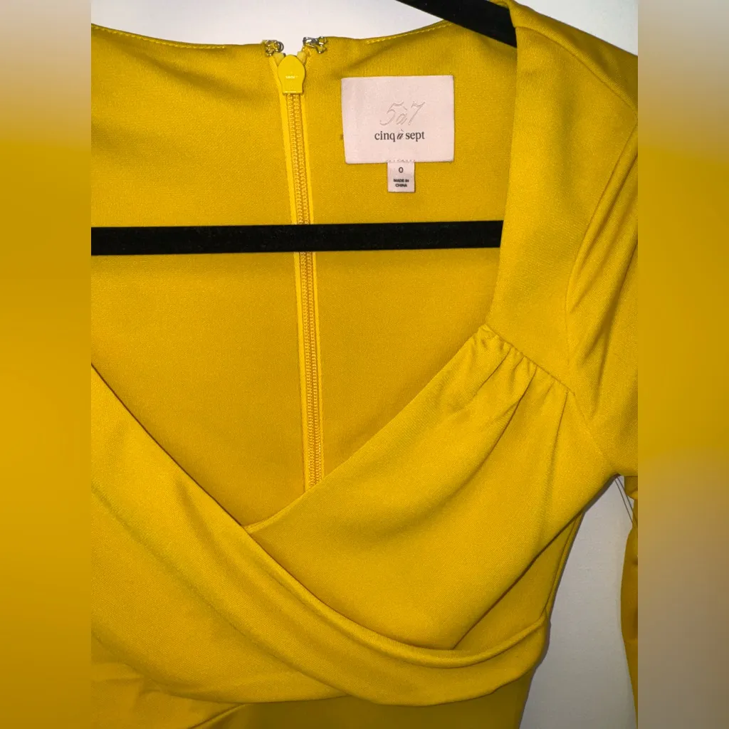 NWOT Cinq A Sept Yellow Long Sleeve Ruched V Neck Miah Mini Dress sz 0 - Image 4