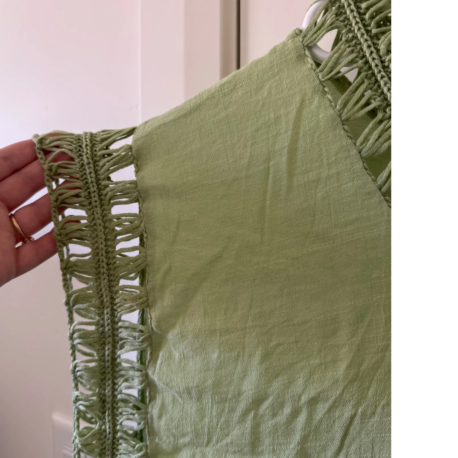 NEW Lamaolu sz S Womens Green Crochet Knit Pullover Poncho Shrug Laggenlook Boho - Image 6