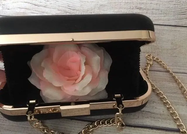Black Clutch - Image 3