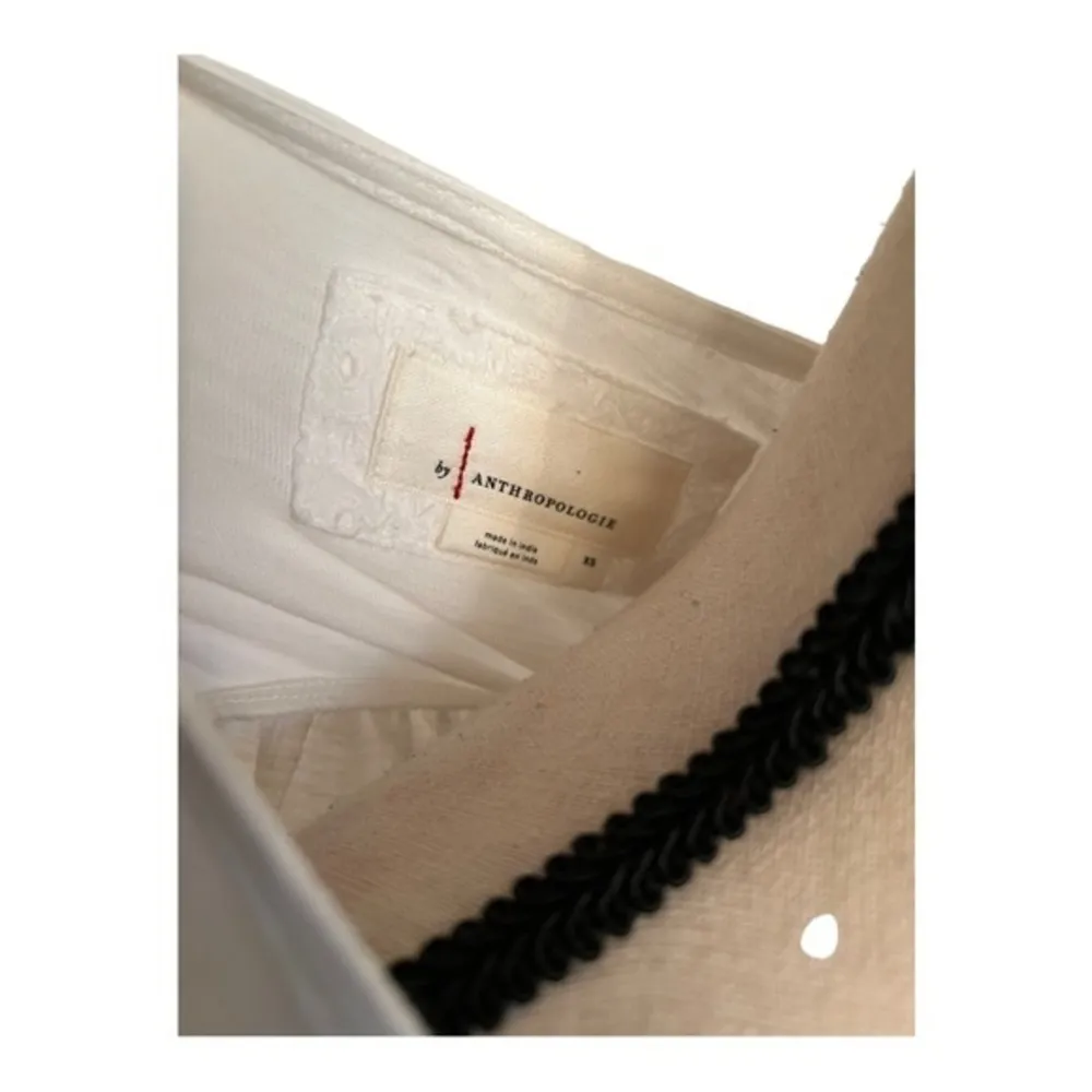 Anthropologie White Sleeveless Perforated Top Size XS - Image 4