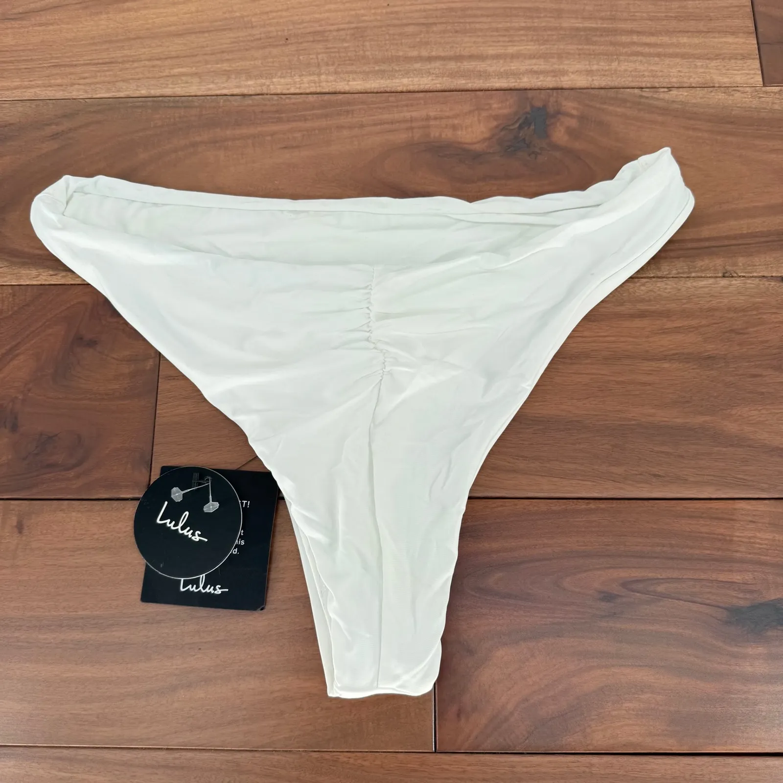 Lulus  White Ruched High Cut Bikini Bottoms Size M - Image 5