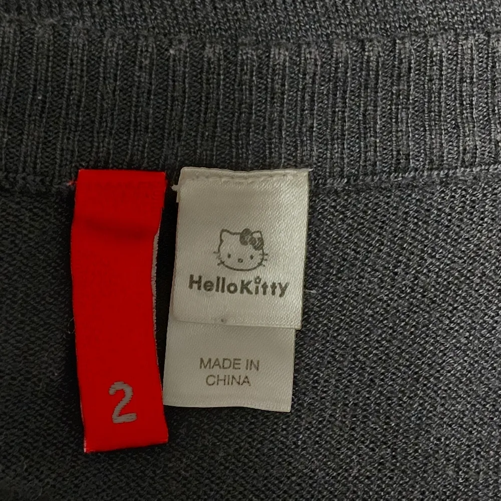 H&M Divided Hello Kitty off black tunic sweater size 2 - Image 5