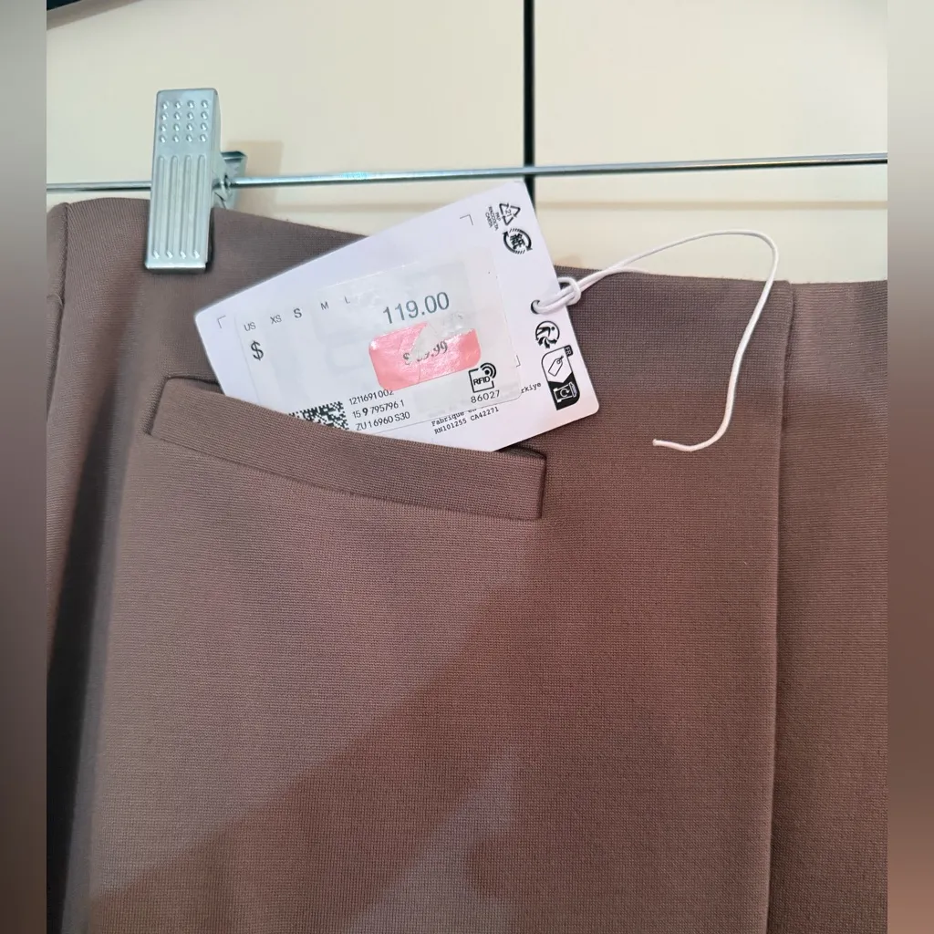 & other stories brown long skirt with pockets - Image 5