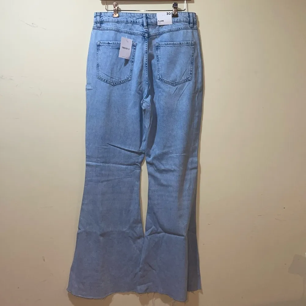 Womens New Forever 21 High Rise Slim Fit Flare Leg Jeans - Image 7