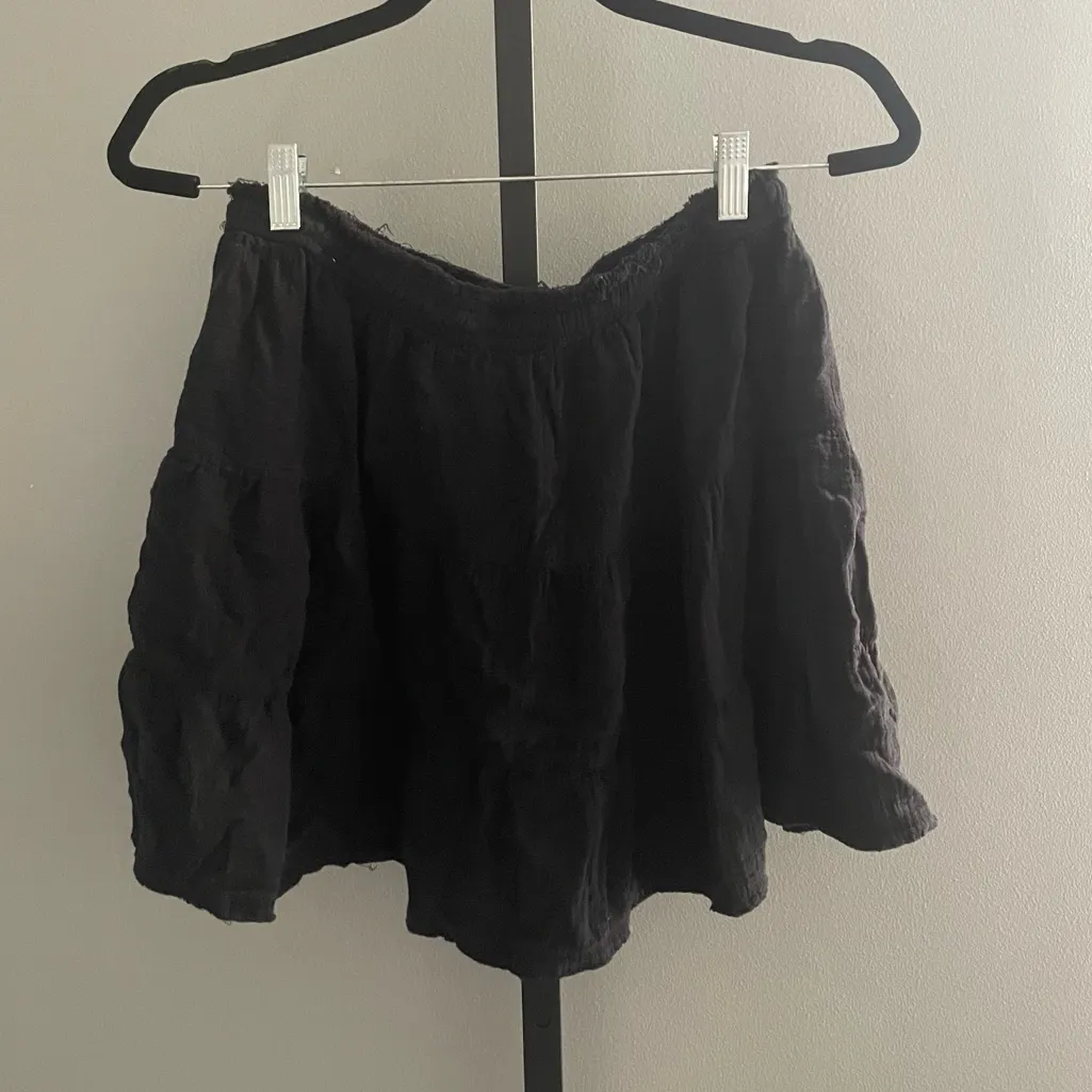 Aerie Pool to Party Tiered Mini Skirt Black Cotton Gauzy Drawstring Size Medium - Image 3