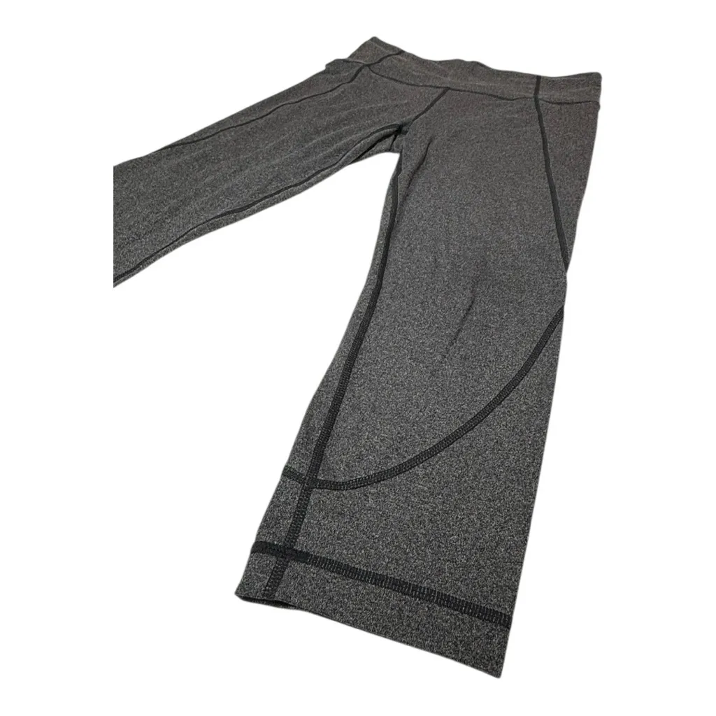 Athleta Gray Cropped Leggings Capri Yoga Pants Medium M - Image 3