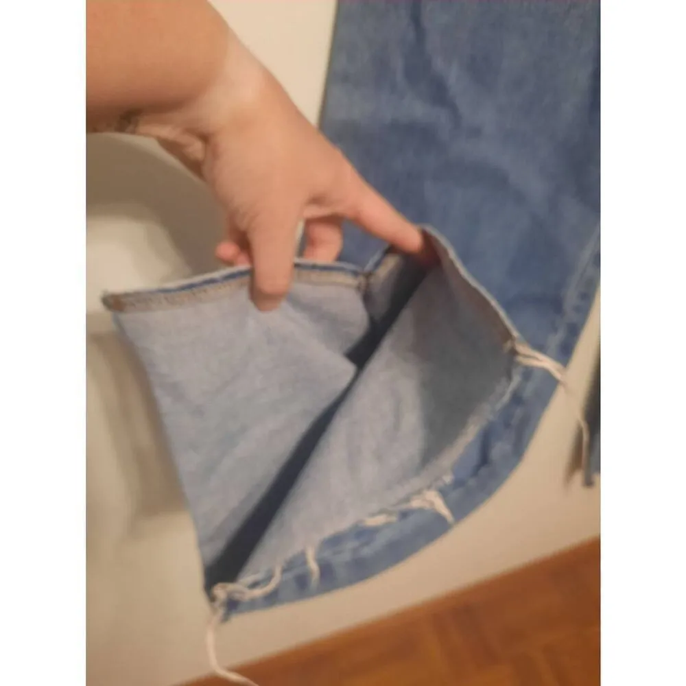 NWT Redial size 10 US Light Wash Split Hem Denim Jeans Blue - Image 5