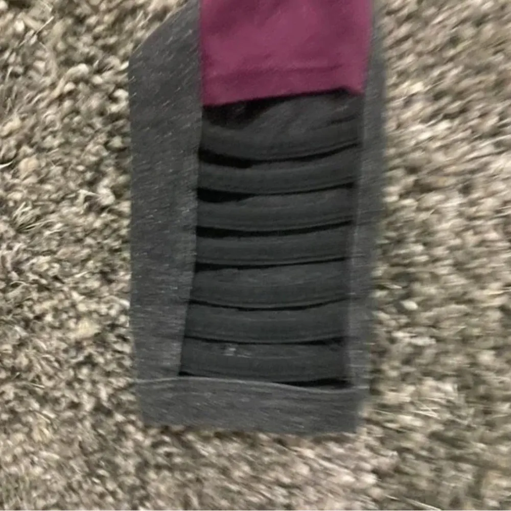 VS Pink Yoga Leggings in Gray/Burgundy, Size XS​​​​​ - Image 5