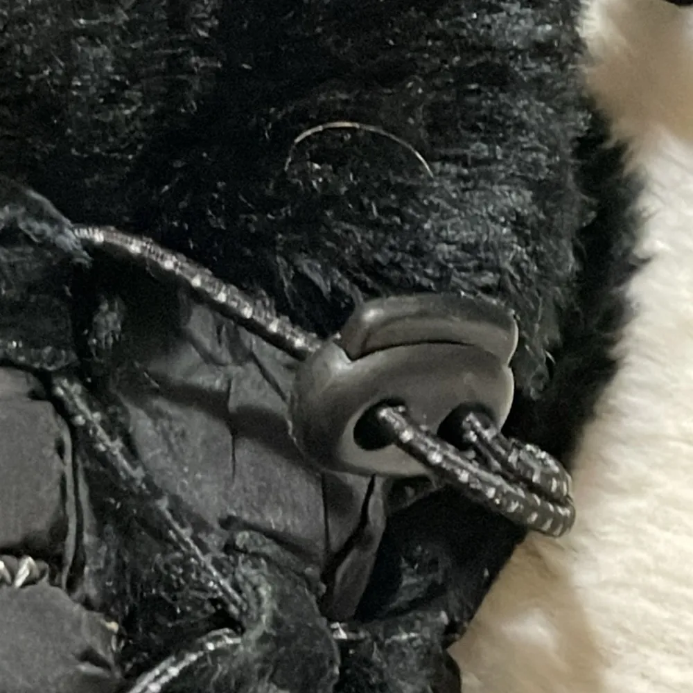 Khombu  Winter Boots Size 7 Medium - Image 8