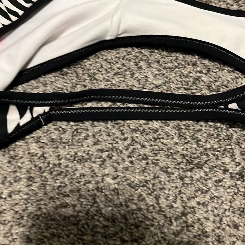 Victoria’s Secret Bikini Bottoms Aztec Black White - L - Image 5