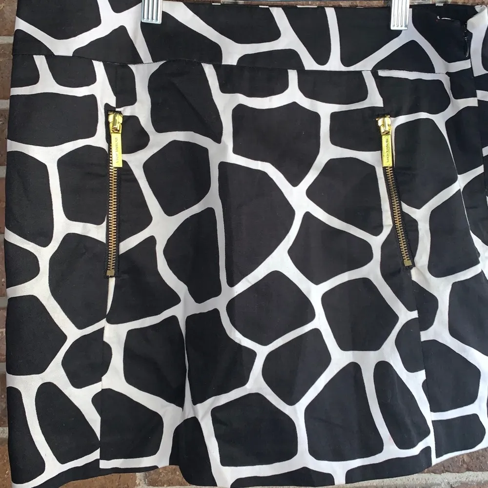 EUC Michael KORS Skirt - Image 3