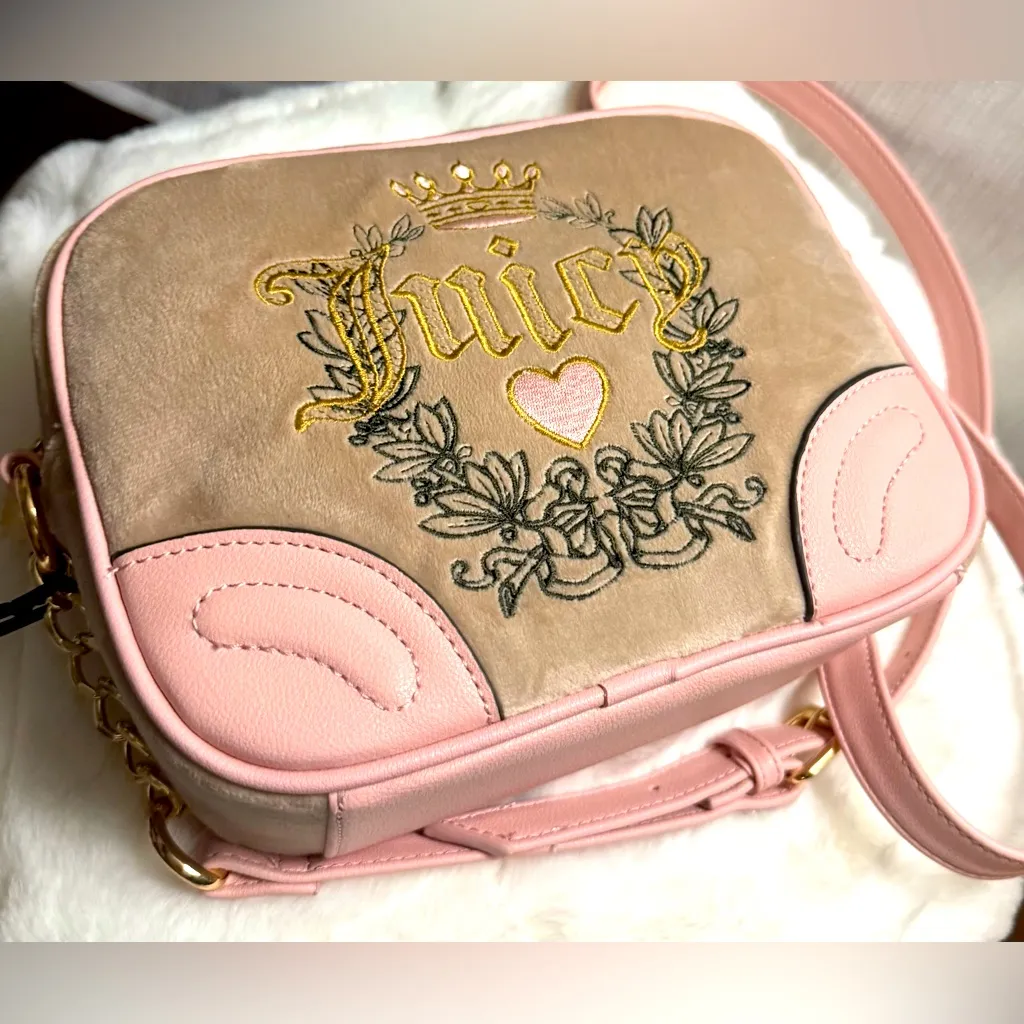 NEW Juicy Couture Heritage Fuzzy Camera Crossbody Bag - Image 6