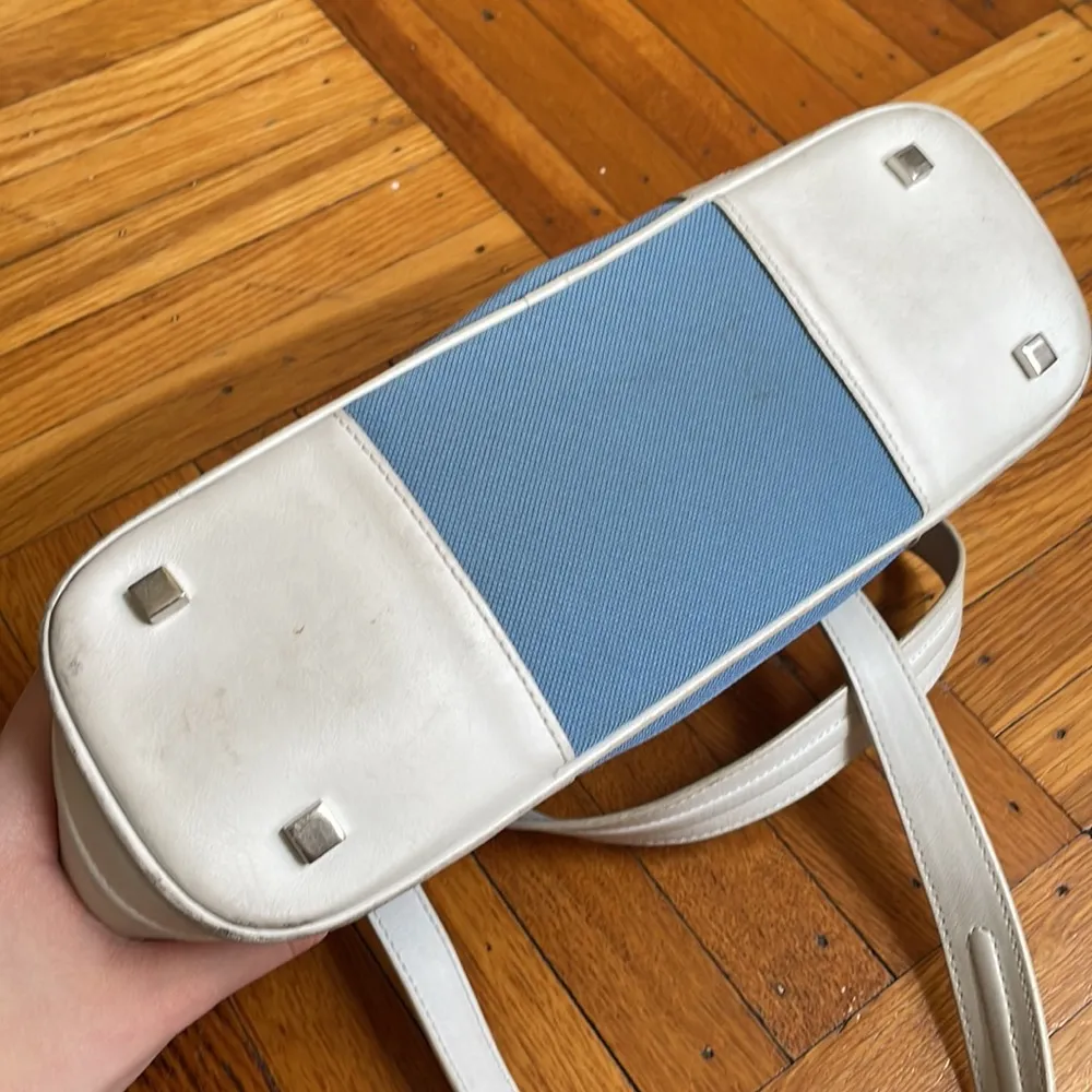 Lacoste Blue and White Handbag - Image 4