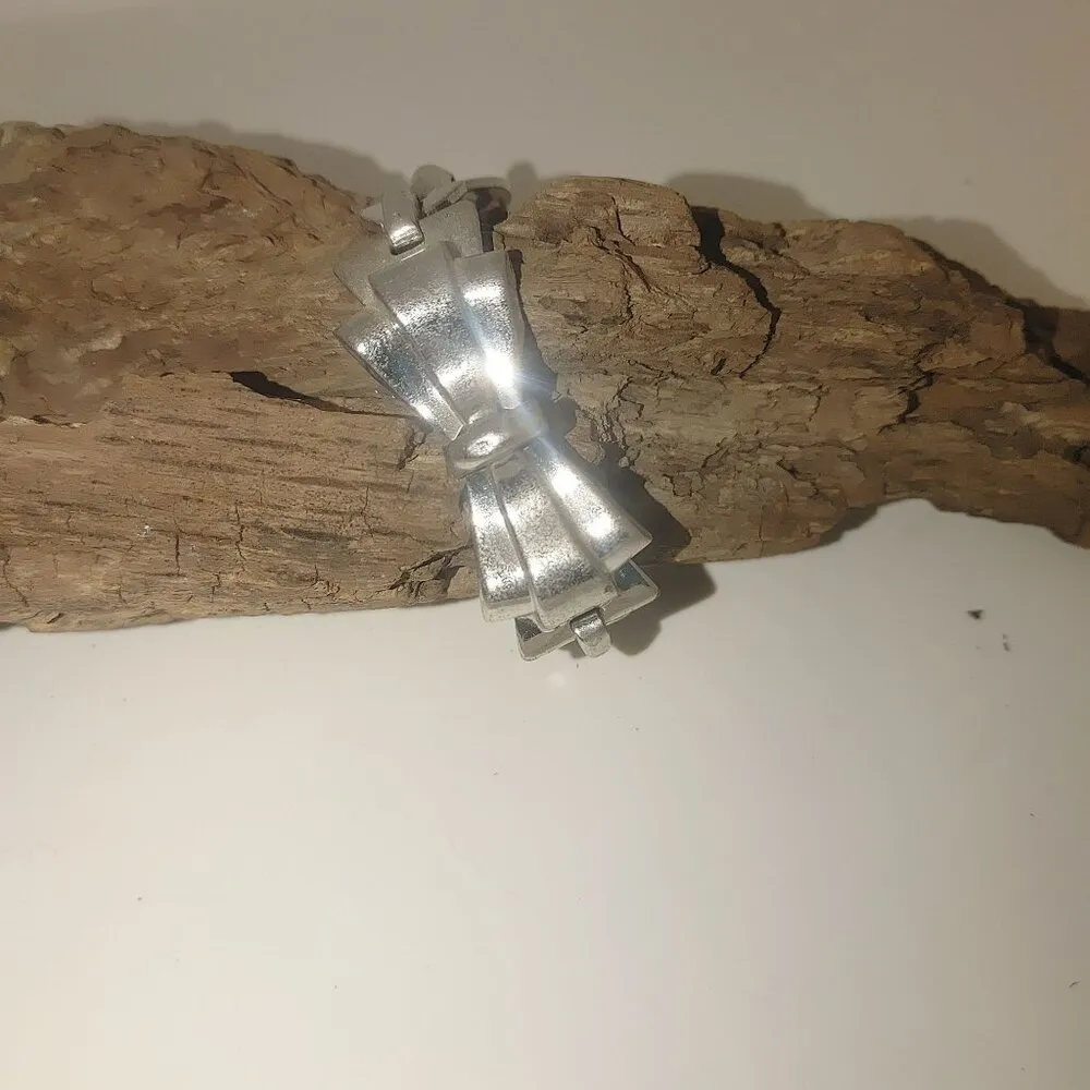 Barclay Silver Tone Bow Link Bracelet Vintage Safety Chain Womens Jewelry - Image 9