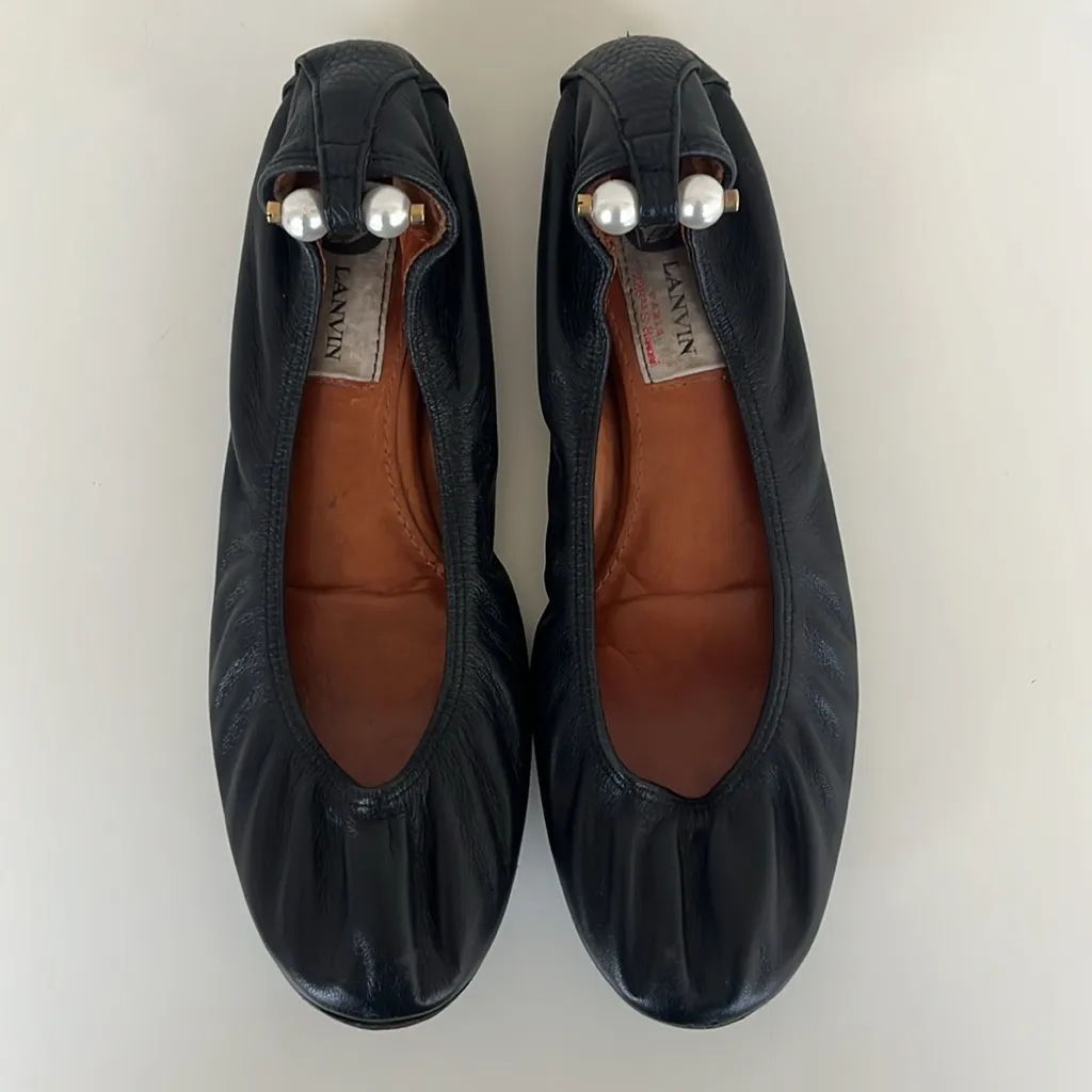 Lanvin Black Leather Ballerina Flats with Pearl Ankle Strap in Size 36 37 - Image 2