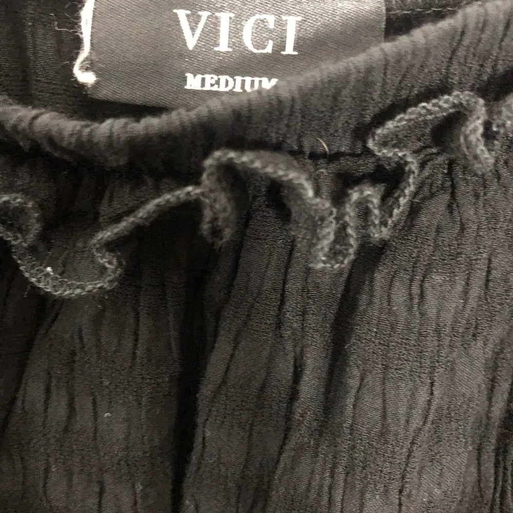 Vici Off-shoulder Ruffled Crop Babydoll Blouse - Image 3