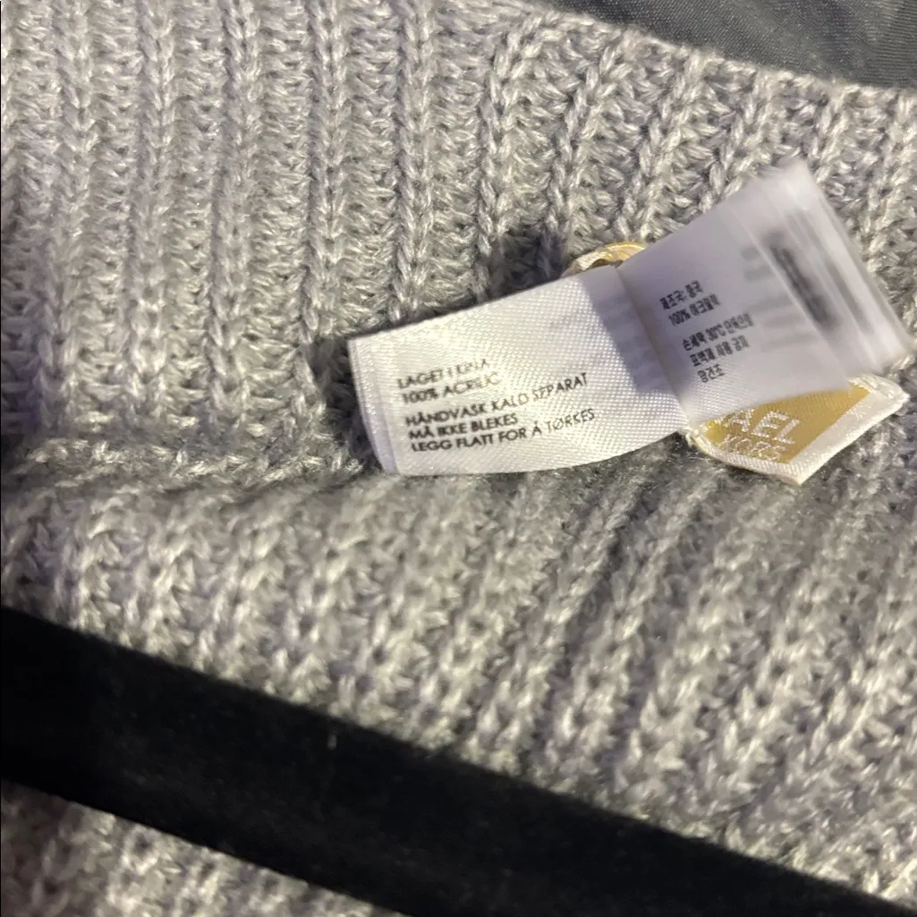Michael Kors Light Gray Knit Poncho one size - Image 6